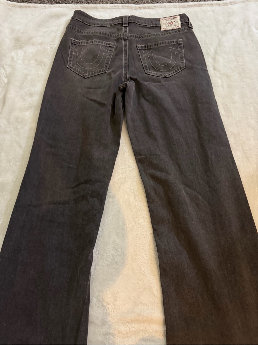 True Religion Light Blue Jeans with White Script Logo - Picture 5 of 7